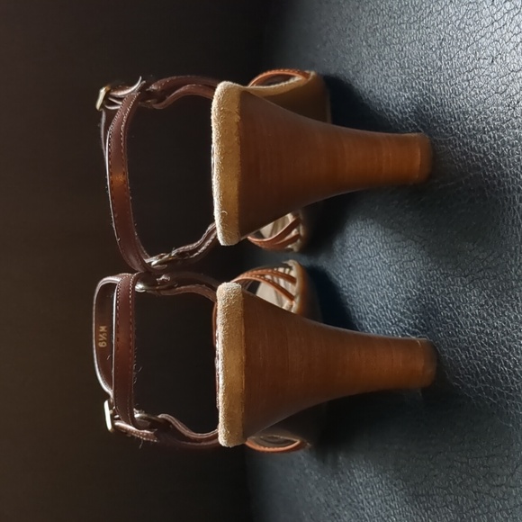 AEROSOLES. Sandals. Brown. Size 6.5 M - Picture 8 of 16